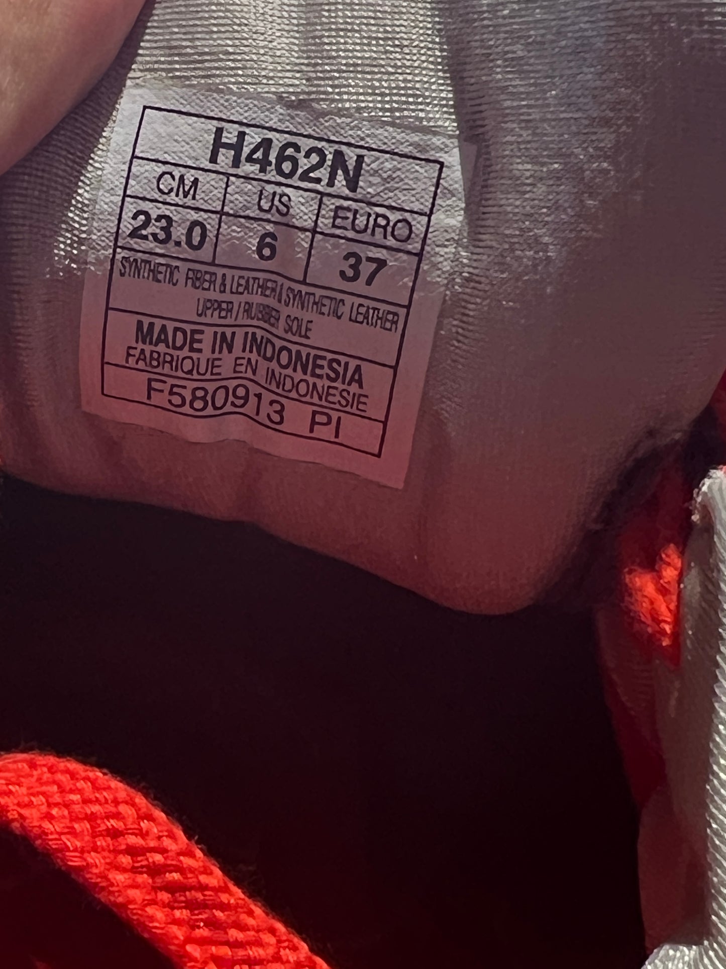 Asics Gel Saga "Valentine's Day"