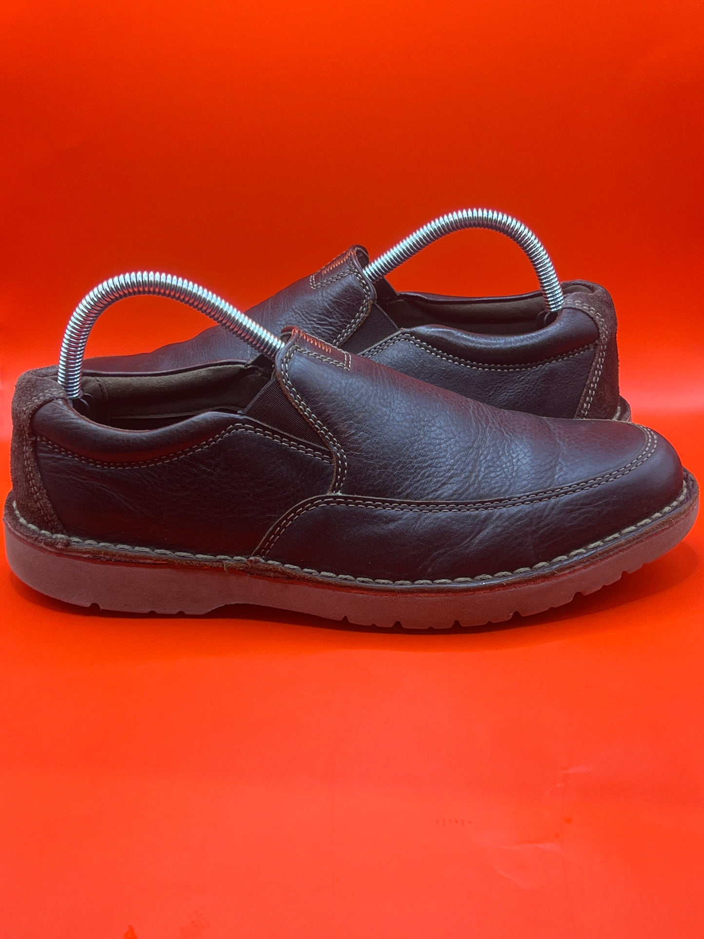 Clarks Claude Plain Slip-On Leather