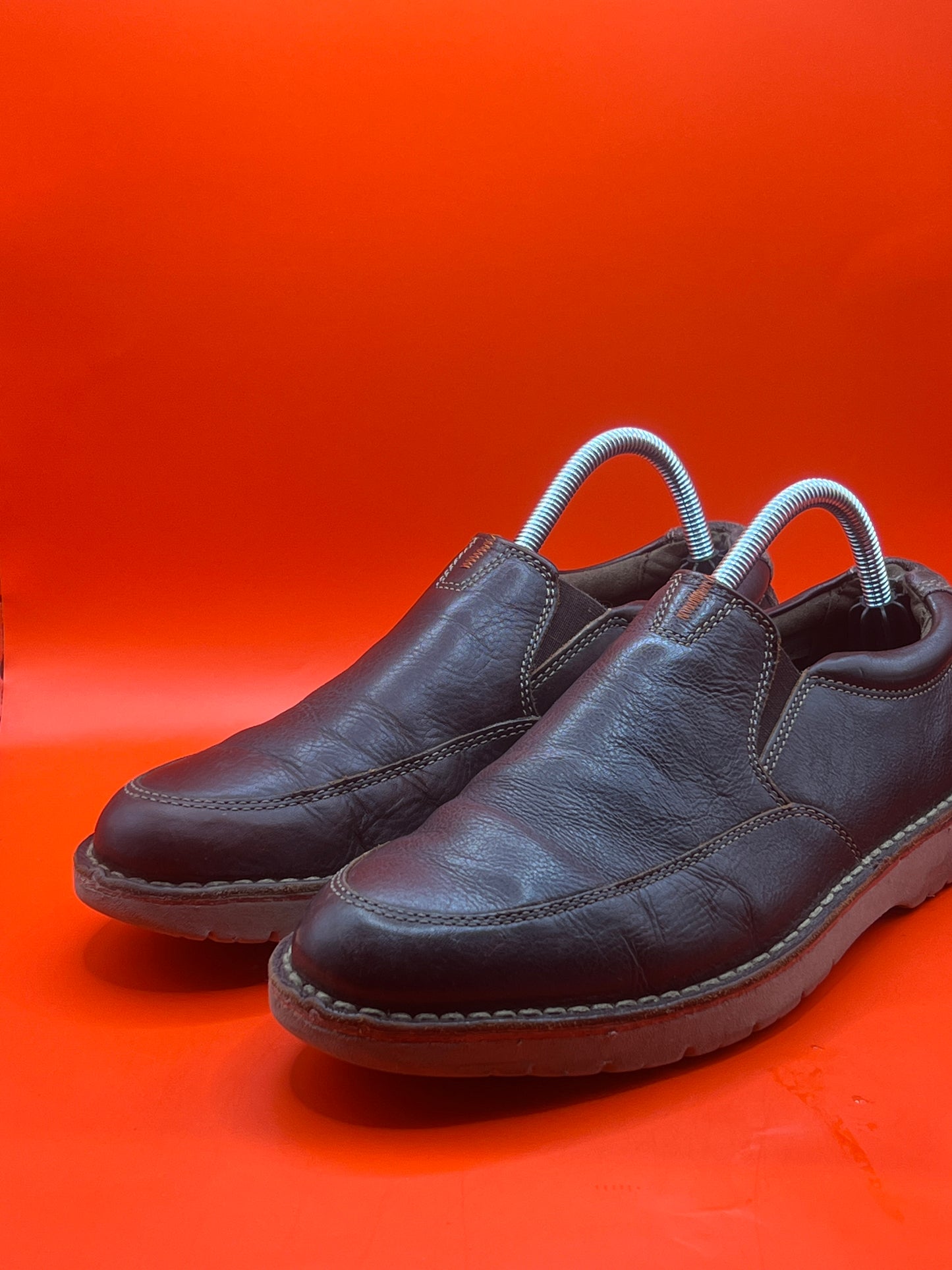 Clarks Claude Plain Slip-On Leather