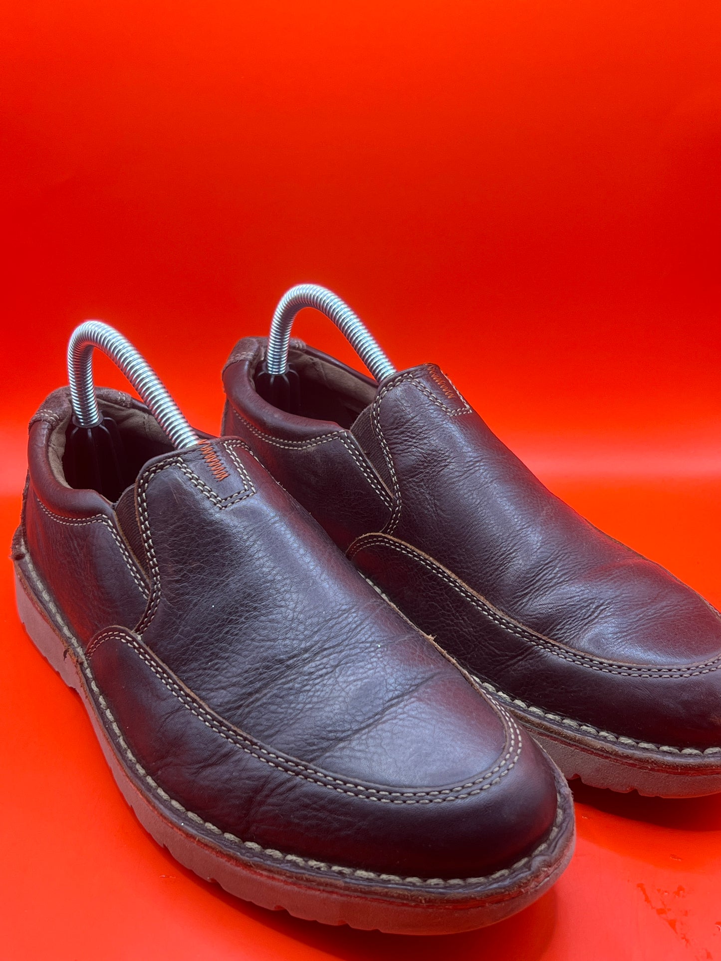 Clarks Claude Plain Slip-On Leather