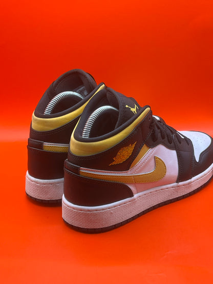 Jordan 1 Mid