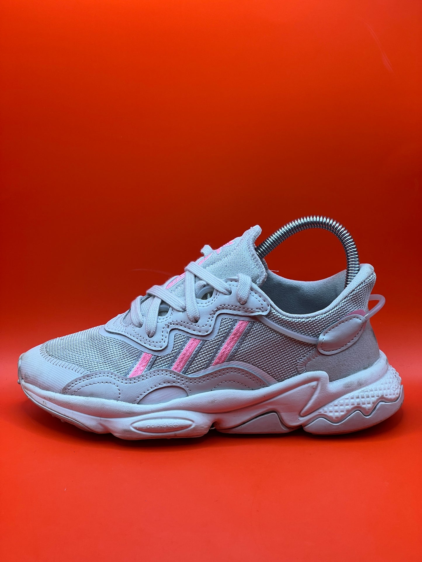 Adidas OZWEEGO