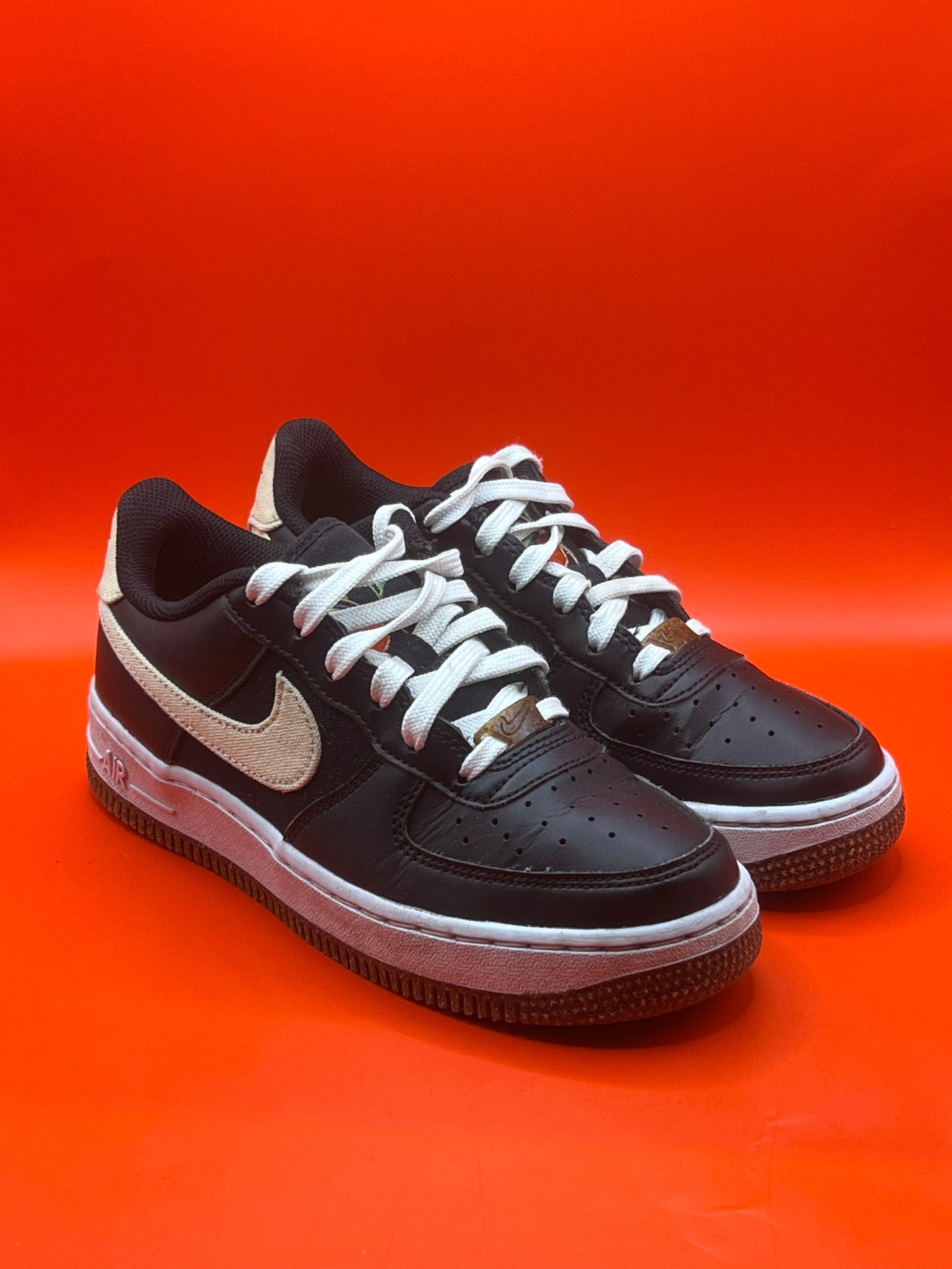 Nike Air Force 1 LV8